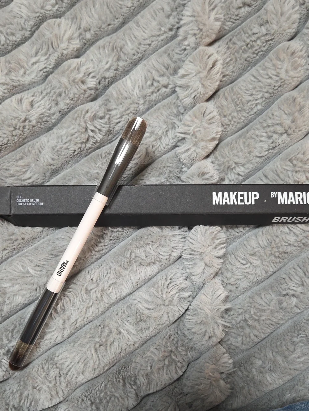 Makeup By Mario EF1 Dual-Ended Cosmetic Brush in Pale Pink and Gray